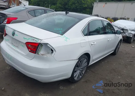 2015 Volkswagen Passat 1.8T Sport from USA, damaged, VIN 1VWBS7A37FC095181